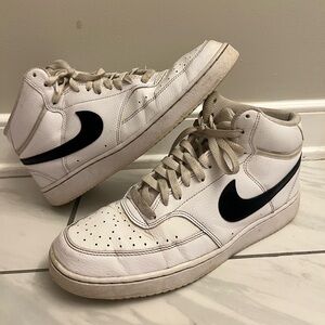 Men’s Nike Hi Court Vision sneakers sz 10.5